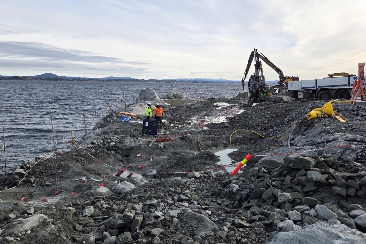Klargjøring og instrumentering for automatisk og kontinuerlig overvåking på land og i sjø. 
